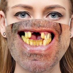 Stoffmaske Schutzmaske mit lustigem Aufdruck Zahnlücke