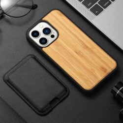 ECO Ueli - 2 in 1 iPhone 14 Pro Schutzhülle aus Bambus Holz mit magnetischem Kartenetui