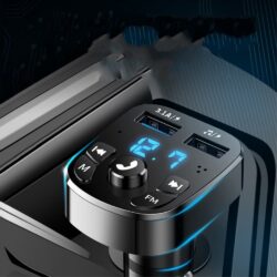 Auto Bluetooth 5.0 FM Transmitter mit Freisprech Funktion